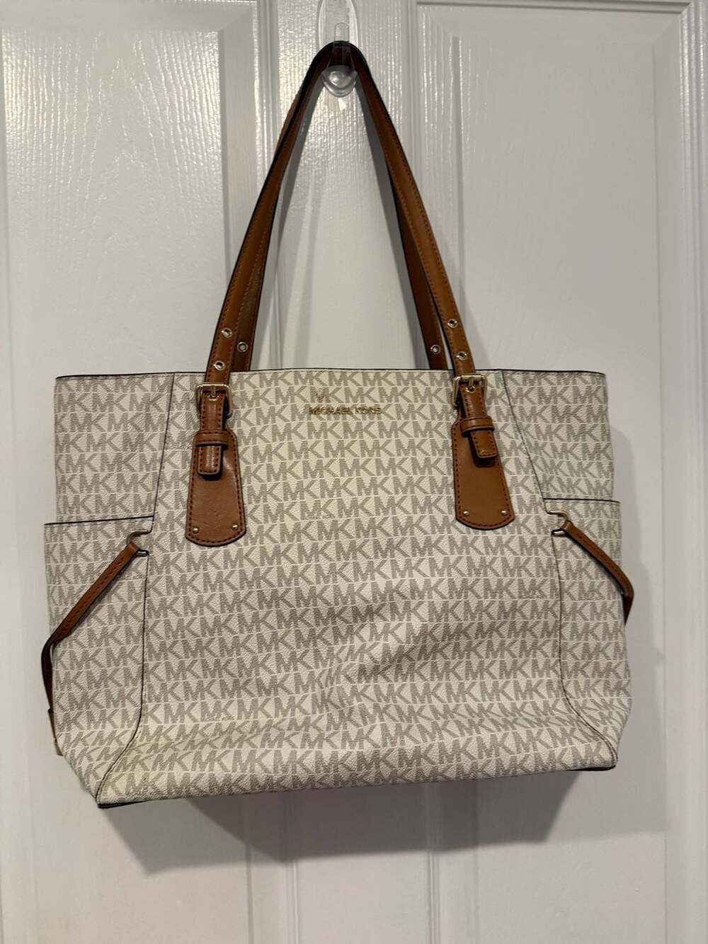 Michael Kors Voyager Signature Tote Bag Vanilla